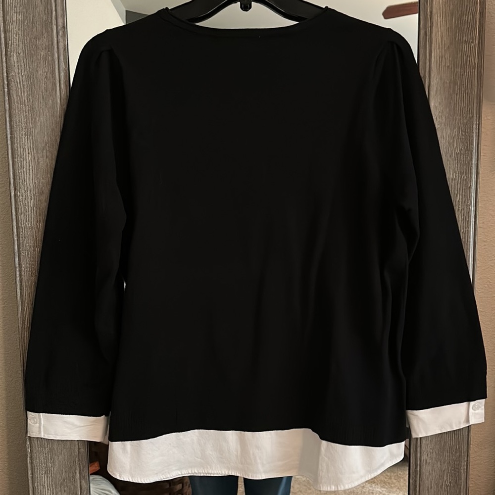 🩷 Like new! Chicos Heart Print Built-In Shirt sweater Size L. - Picture 9 of 11